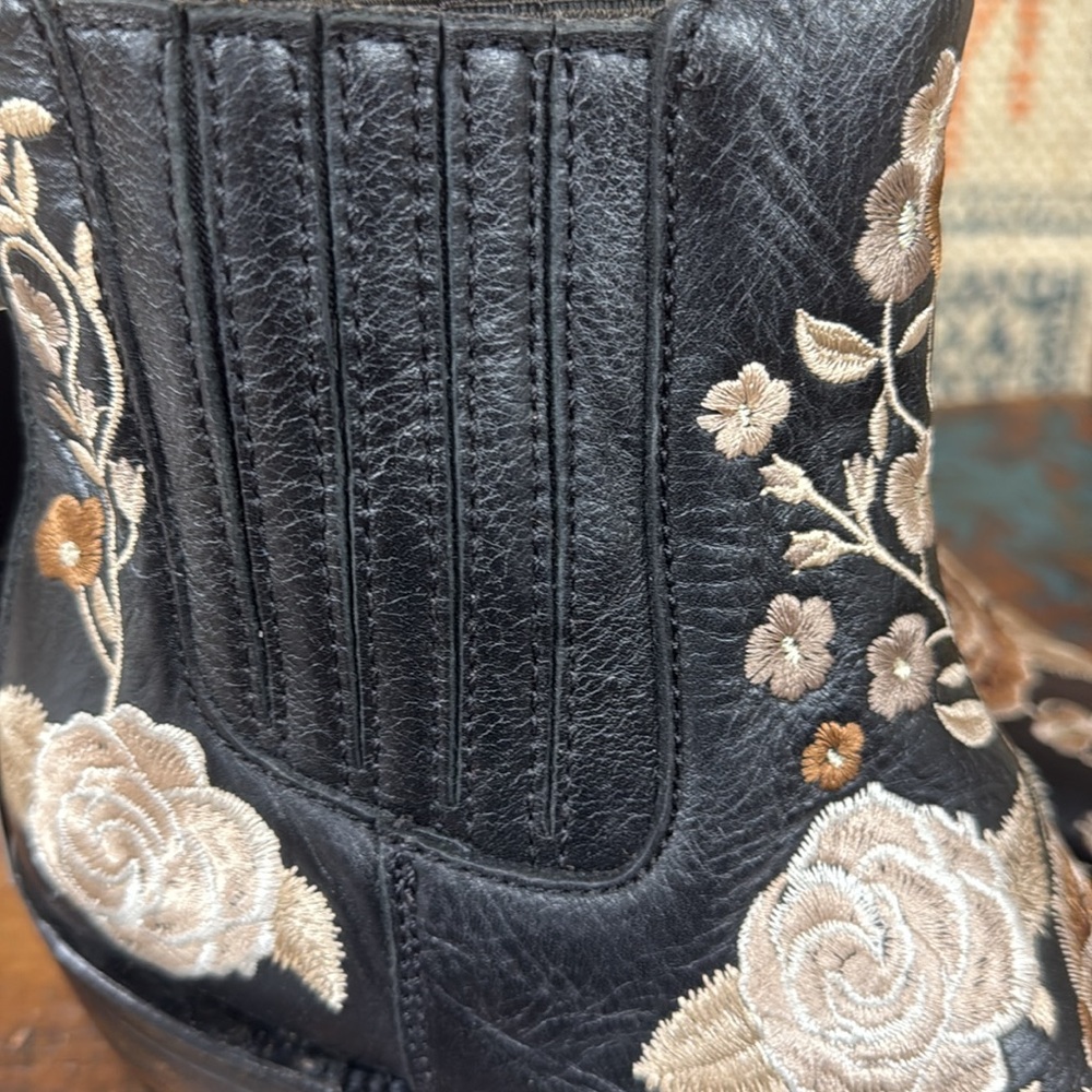 Liberty Black Women's Mossil Negro Bootie. New with tags. - Picture 8 of 8